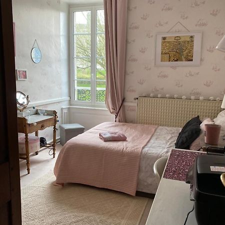 Le Trianon Bed & Breakfast Le Bourgneuf-la-Foret Bagian luar foto